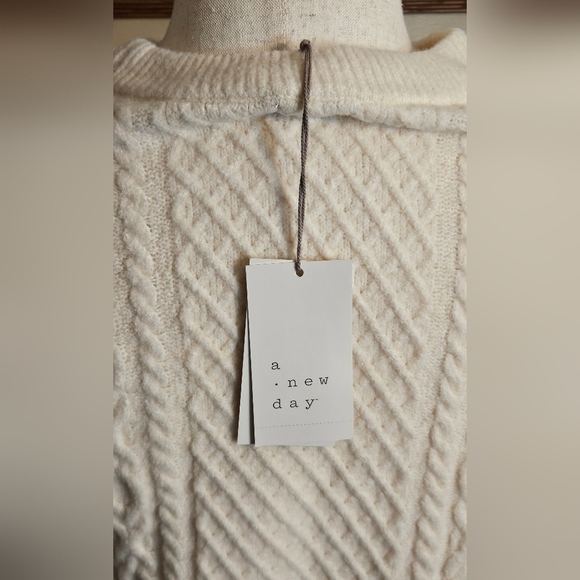 A New Day woman's long-sleeved cream sweater - Picture 8 of 8